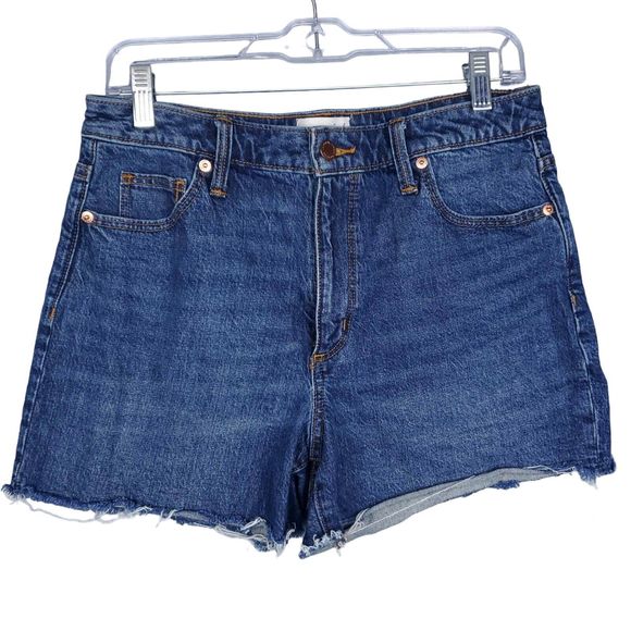 Universal Thread Women's Vintage Midi Denim Jean Shorts Dark Wash Size 8/29R - Picture 1 of 7